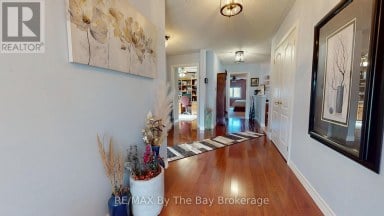 8 MIDDLEPORT DRIVE Wasaga Beach Ontario photo 16
