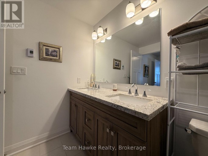 10 SAMANTHA LANE, Midland, Ontario, L4R0H4