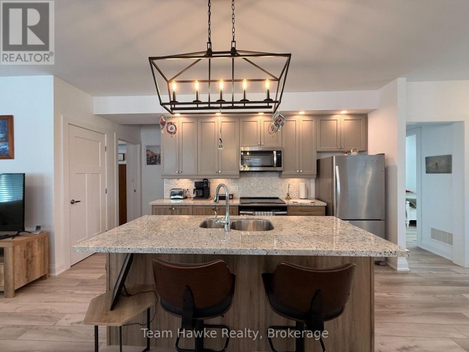 10 SAMANTHA LANE, Midland, Ontario, L4R0H4
