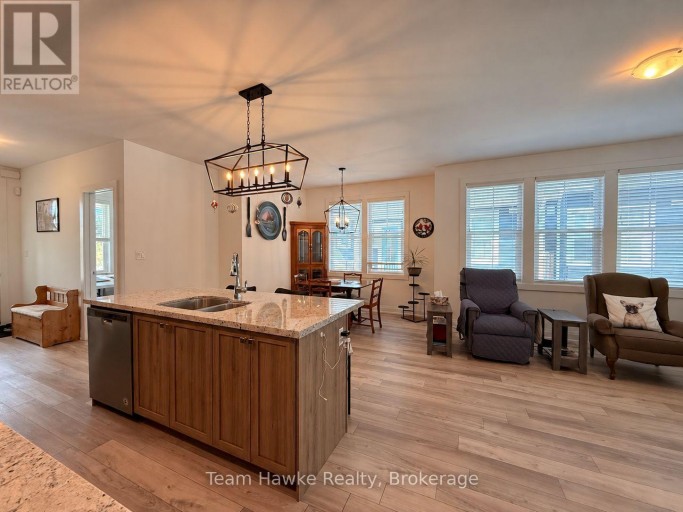 10 SAMANTHA LANE, Midland, Ontario, L4R0H4