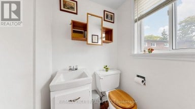 110 COURVILLE COACH WAY Toronto (Pleasant View) Ontario photo 17