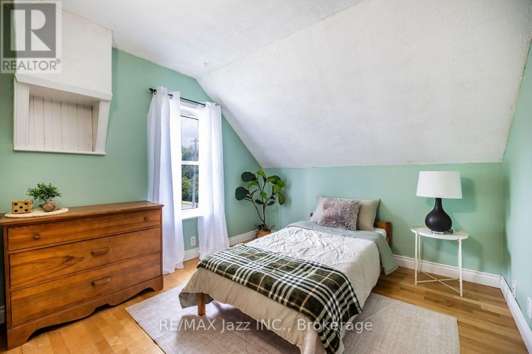 7 UNION STREET, Cavan Monaghan (Millbrook Village), Ontario, L0A1G0