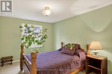 10 - 21 PADDOCK WOOD Peterborough (Ashburnham Ward 4) Ontario photo 20