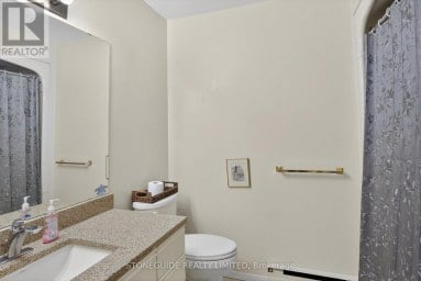10 - 21 PADDOCK WOOD Peterborough (Ashburnham Ward 4) Ontario photo 22