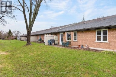 10 - 21 PADDOCK WOOD Peterborough (Ashburnham Ward 4) Ontario photo 33