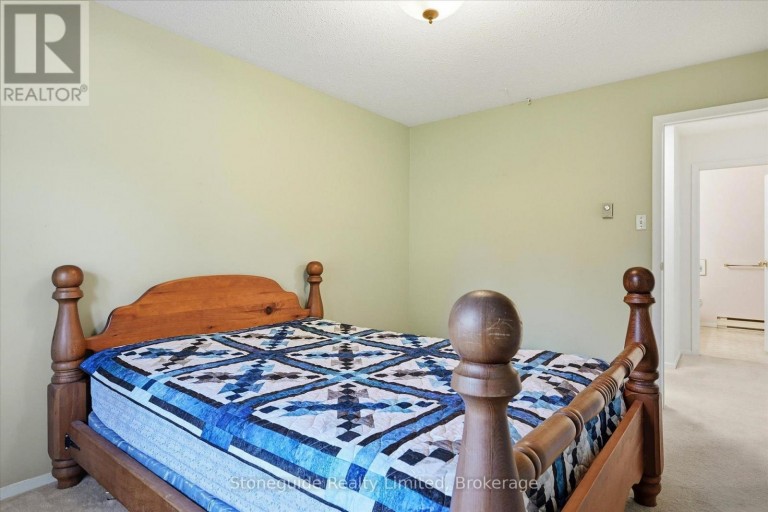 10 - 21 PADDOCK WOOD, Peterborough (Ashburnham Ward 4), Ontario, K9H7H2