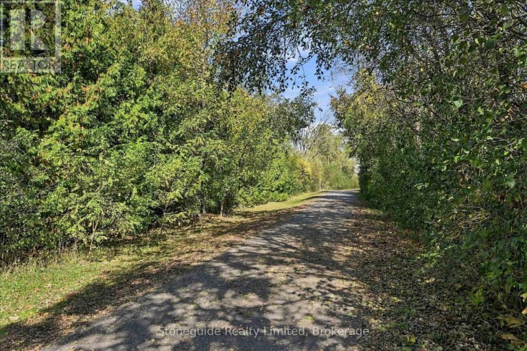 10 - 21 PADDOCK WOOD, Peterborough (Ashburnham Ward 4), Ontario, K9H7H2