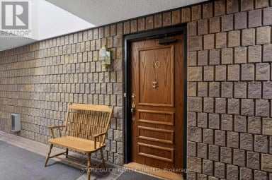 10 - 21 PADDOCK WOOD Peterborough (Ashburnham Ward 4) Ontario photo 5