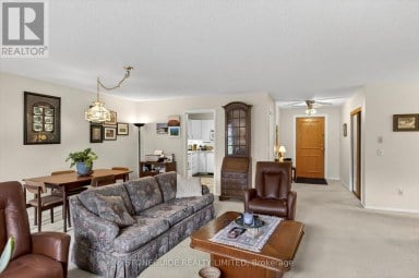 10 - 21 PADDOCK WOOD Peterborough (Ashburnham Ward 4) Ontario photo 7