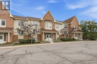 3 - 8 PETRA WAY Whitby (Pringle Creek) Ontario photo 1
