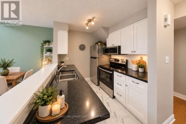 3 - 8 PETRA WAY Whitby (Pringle Creek) Ontario photo 2