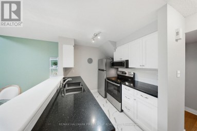 3 - 8 PETRA WAY Whitby (Pringle Creek) Ontario photo 3