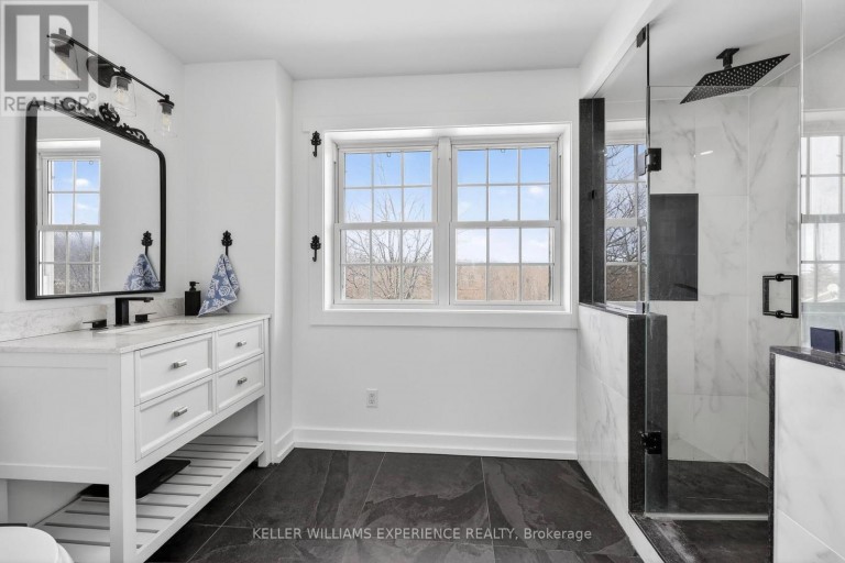 2 ALGONQUIN HEIGHTS COURT, Essa (Thornton), Ontario, L0L2N0