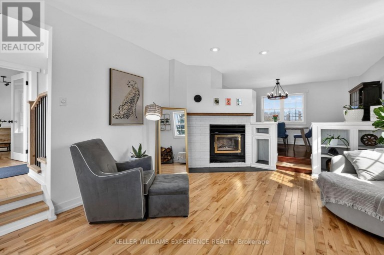 2 ALGONQUIN HEIGHTS COURT, Essa (Thornton), Ontario, L0L2N0