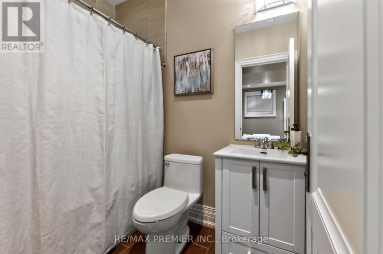243 RUMBLE AVENUE, Richmond Hill (Mill Pond), Ontario, L4C4G5