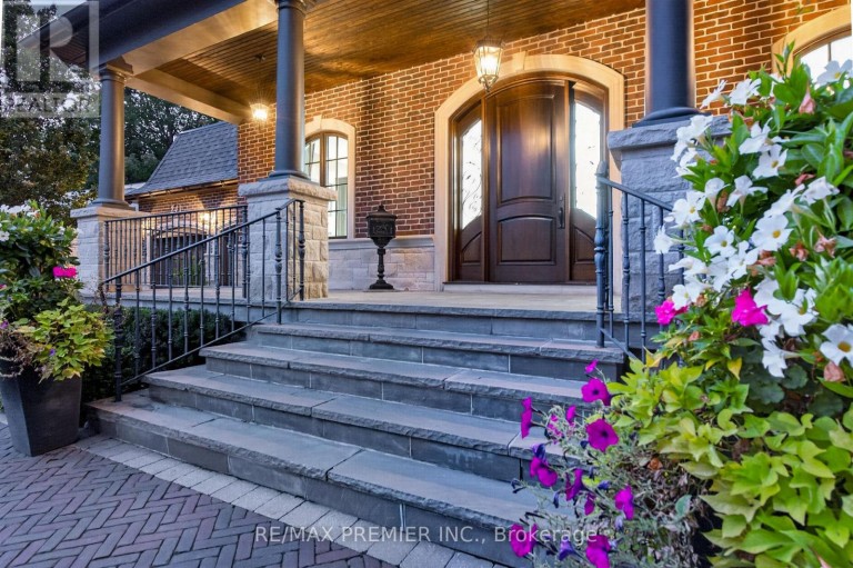 243 RUMBLE AVENUE, Richmond Hill (Mill Pond), Ontario, L4C4G5