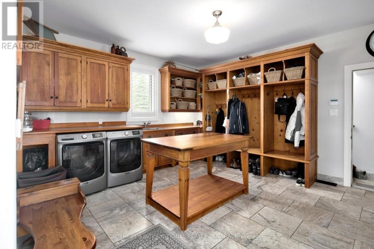 156 BARTLETT BOULEVARD, Collingwood, Ontario, L9Y5C9