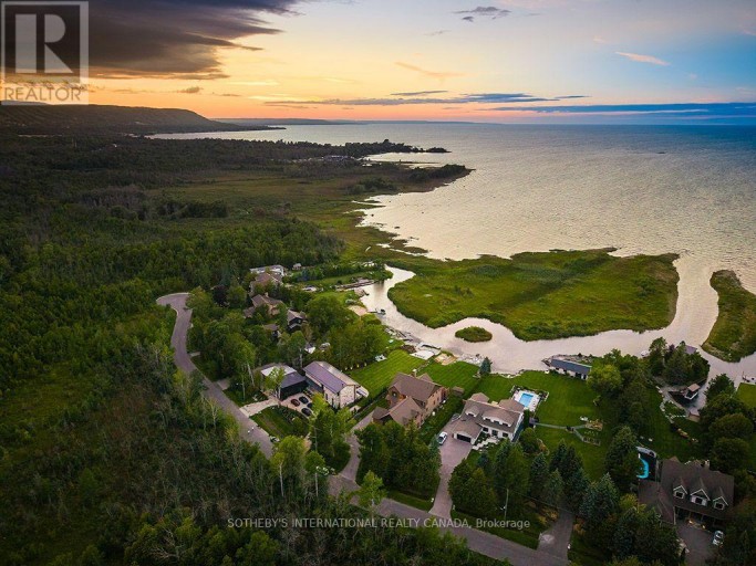 156 BARTLETT BOULEVARD, Collingwood, Ontario, L9Y5C9