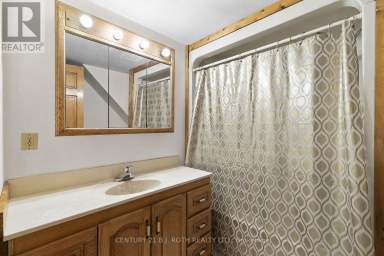 356 WEST STREET N Orillia Ontario photo 12