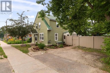 356 WEST STREET N Orillia Ontario photo 17