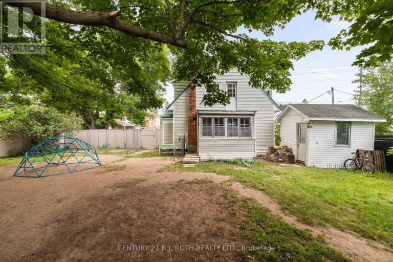 356 WEST STREET N, Orillia, Ontario, L3V5E4