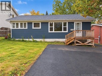 375 St Anne Bathurst New Brunswick photo 1