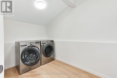 40 MARKET STREET Collingwood Ontario photo 18