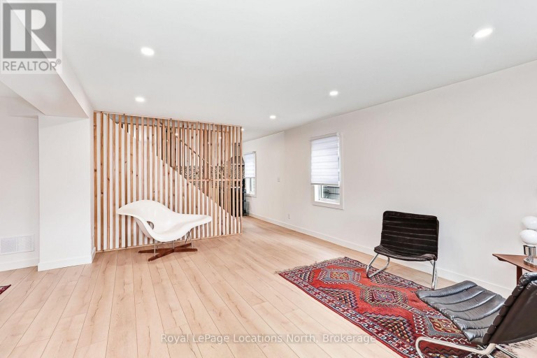 40 MARKET STREET, Collingwood, Ontario, L9Y3M6