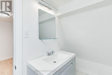 40 MARKET STREET Collingwood Ontario photo 24