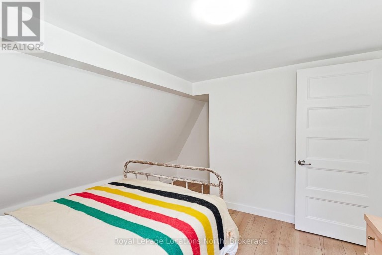 40 MARKET STREET, Collingwood, Ontario, L9Y3M6
