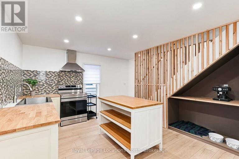 40 MARKET STREET, Collingwood, Ontario, L9Y3M6