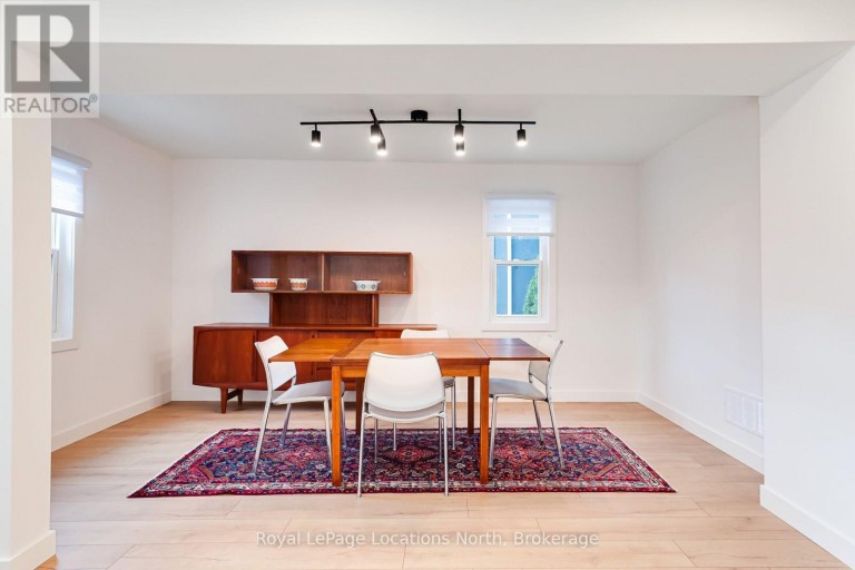 40 MARKET STREET, Collingwood, Ontario, L9Y3M6