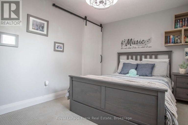 5 ALONNA STREET, Clarington (Bowmanville), Ontario, L1C3P5