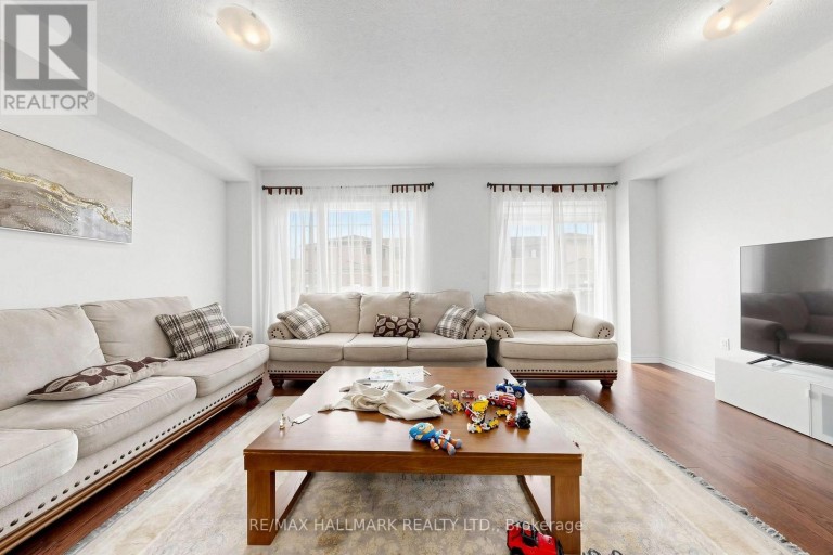 37 VELVET DRIVE, Whitby, Ontario, L1P0N6