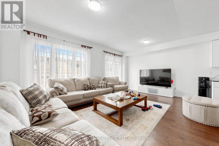 37 VELVET DRIVE, Whitby, Ontario, L1P0N6