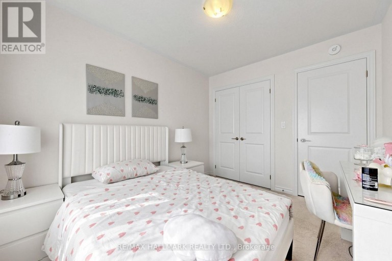 37 VELVET DRIVE, Whitby, Ontario, L1P0N6