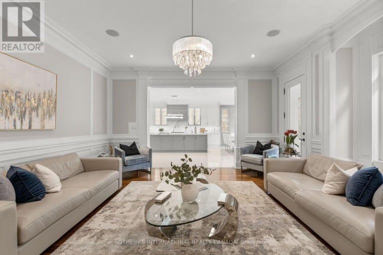 45 CRESTWOOD ROAD, Vaughan (Crestwood-Springfarm-Yorkhill), Ontario, L4J1A4