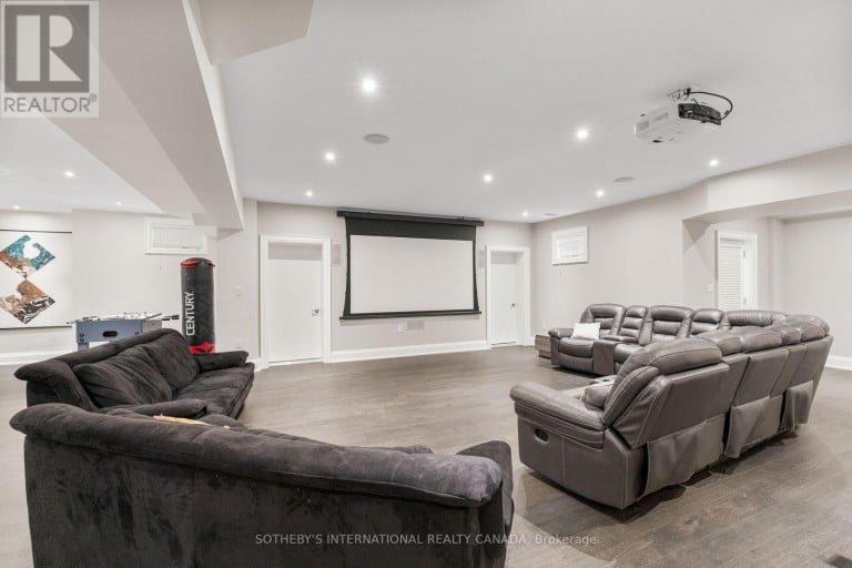 45 CRESTWOOD ROAD, Vaughan (Crestwood-Springfarm-Yorkhill), Ontario, L4J1A4