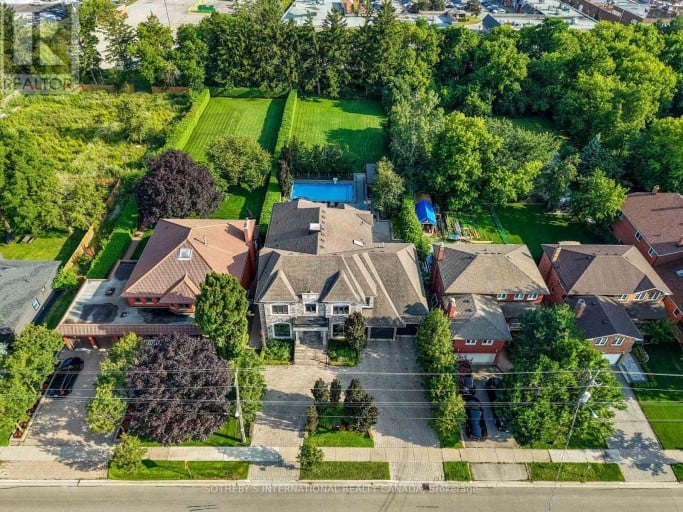 45 CRESTWOOD ROAD, Vaughan (Crestwood-Springfarm-Yorkhill), Ontario, L4J1A4