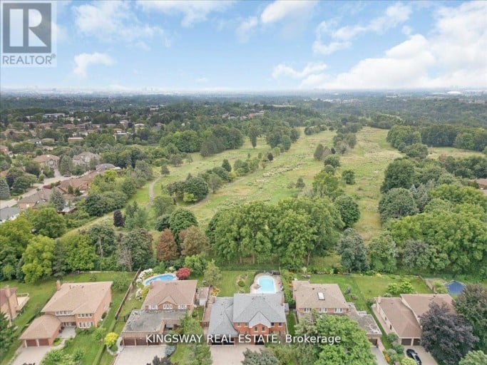 265 WYCLIFFE AVENUE, Vaughan (Islington Woods), Ontario, L4L3N7