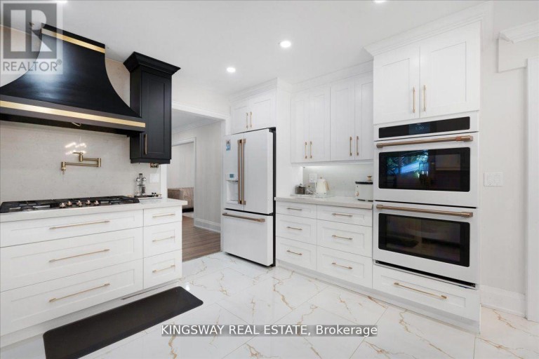 265 WYCLIFFE AVENUE, Vaughan (Islington Woods), Ontario, L4L3N7
