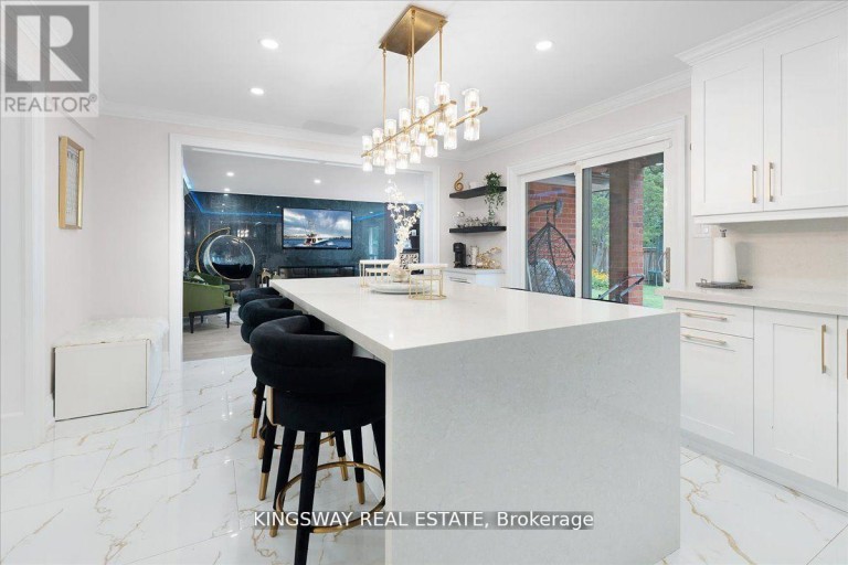 265 WYCLIFFE AVENUE, Vaughan (Islington Woods), Ontario, L4L3N7