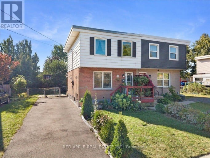 10 ARMSTRONG AVENUE, Hamilton (McQuesten), Ontario, L8H1M5