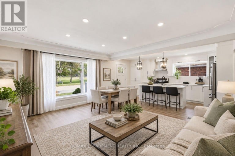 894 BRUCEDALE AVENUE E, Hamilton (Sunninghill), Ontario, L8B1S9