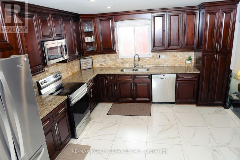 177 SIRENTE DRIVE, Hamilton (Crerar), Ontario, L9A5H1