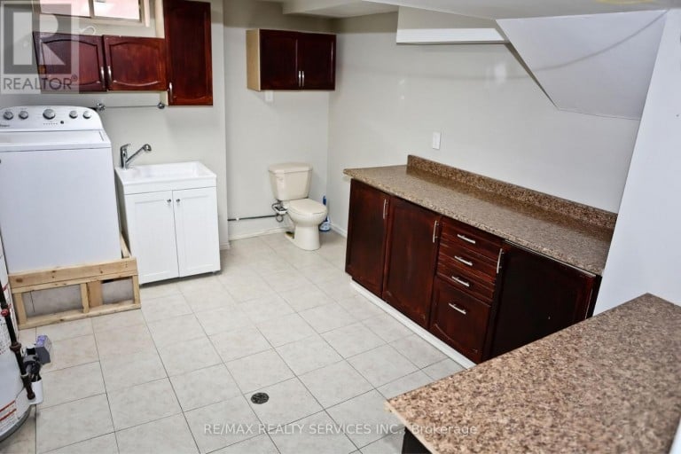 177 SIRENTE DRIVE, Hamilton (Crerar), Ontario, L9A5H1