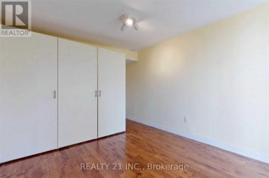 270 LINSMORE CRESCENT Toronto (Danforth Village-East York) Ontario photo 15