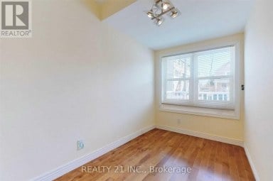 270 LINSMORE CRESCENT Toronto (Danforth Village-East York) Ontario photo 18