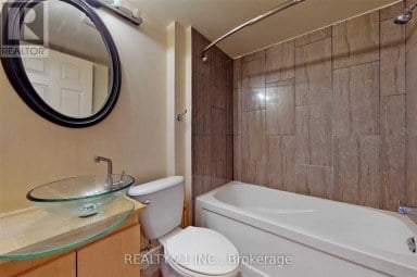 270 LINSMORE CRESCENT Toronto (Danforth Village-East York) Ontario photo 21