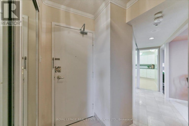 E1 - 284 MILL ROAD, Toronto (Markland Wood), Ontario, M9C4W6